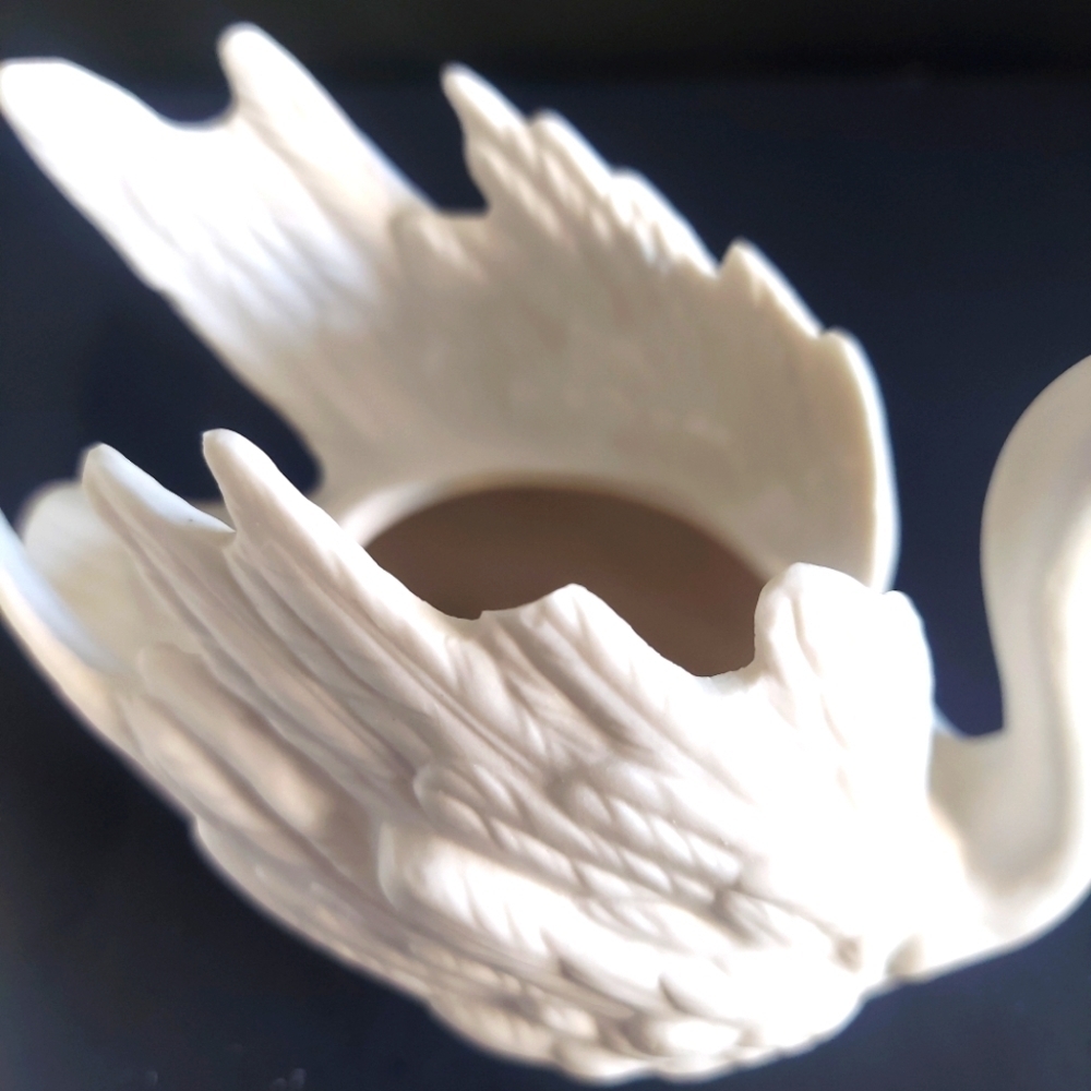 Vintage Goebel Porelain Swans - Rare find - Picture 5 of 9